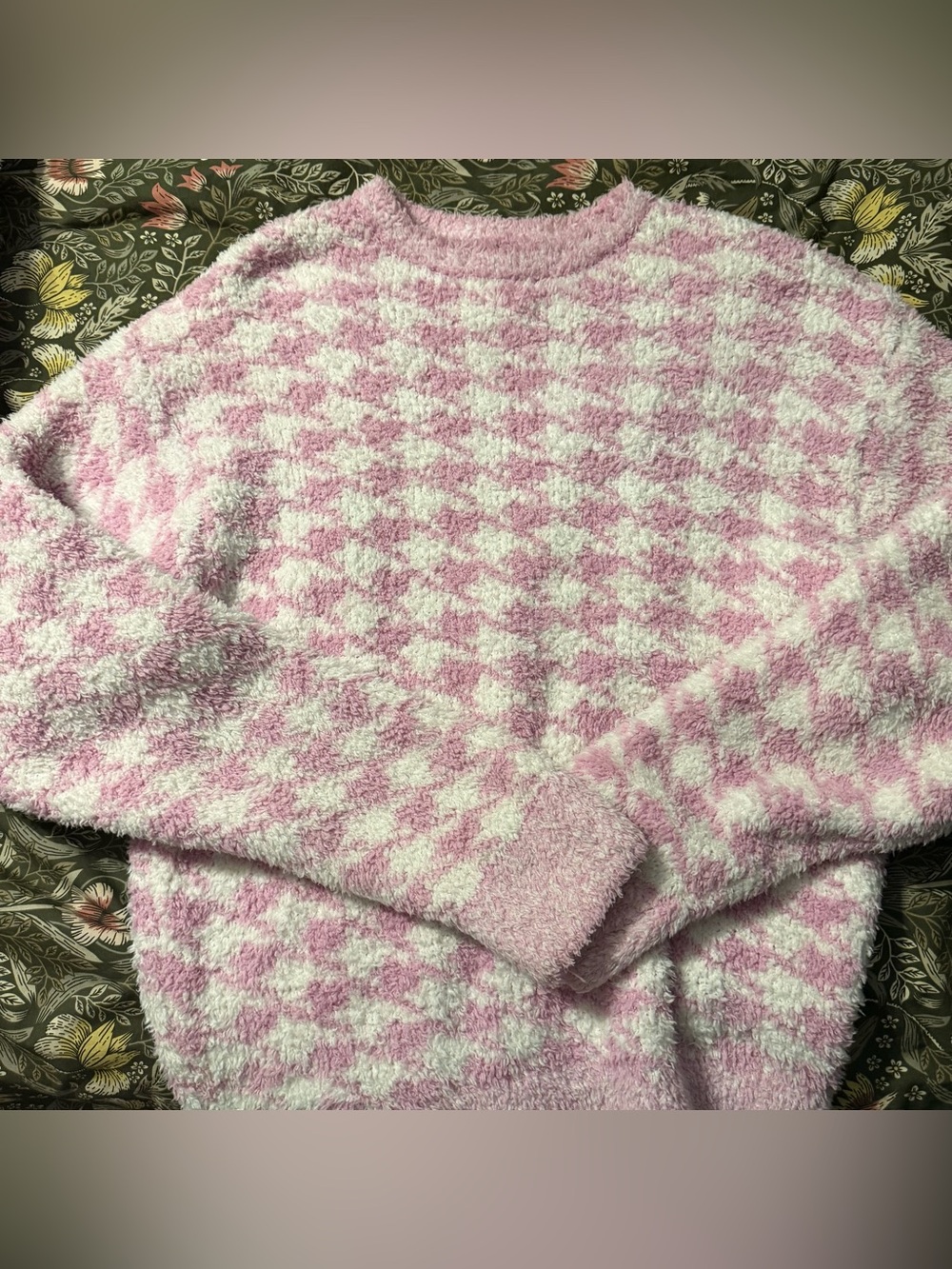 Skims Cozy Knit Pullover Sweatshirt and jogger set In Petal Houndstooth plush - Picture 3 of 12